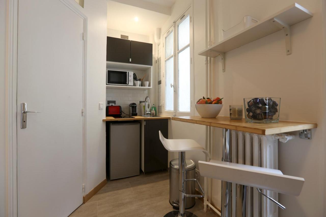 Апартаменты Renovated Studio For 2 Париж Номер фото